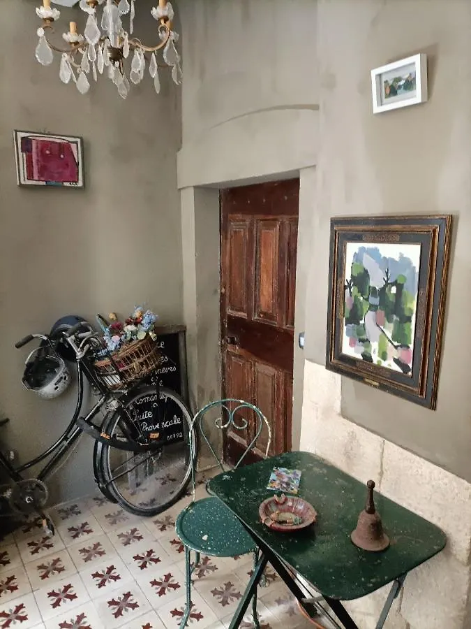 Suite Provencale Saignon 0*,  Frankreich